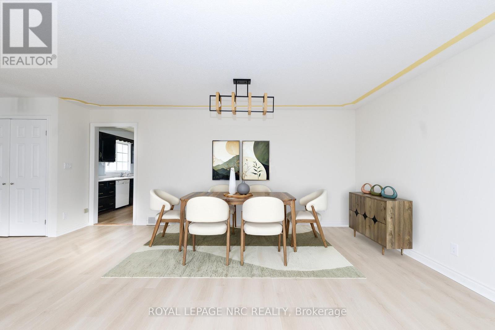 












61 TREMONT DRIVE

,
St. Catharines (Glendale/Glenridge),




Ontario
L2T3Y9

