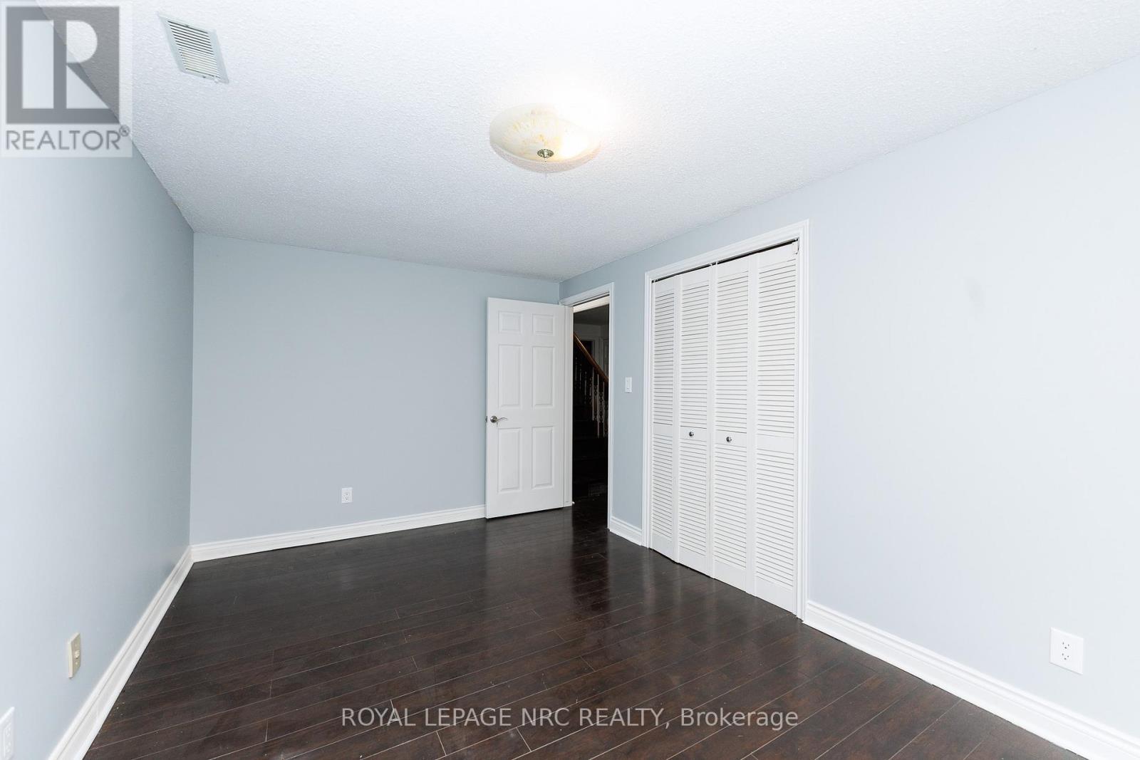 












61 TREMONT DRIVE

,
St. Catharines (Glendale/Glenridge),




Ontario
L2T3Y9


