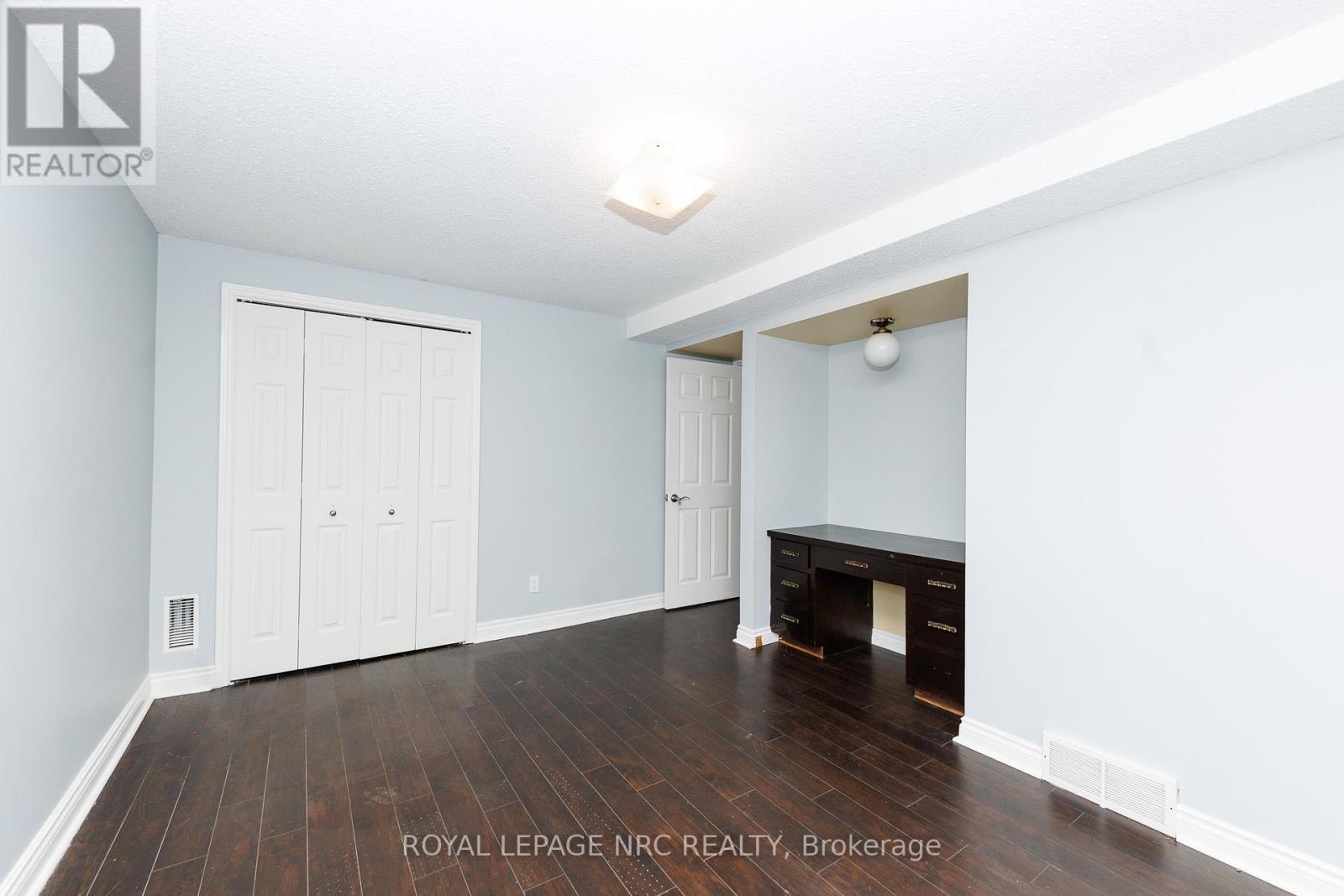 












61 TREMONT DRIVE

,
St. Catharines (Glendale/Glenridge),




Ontario
L2T3Y9

