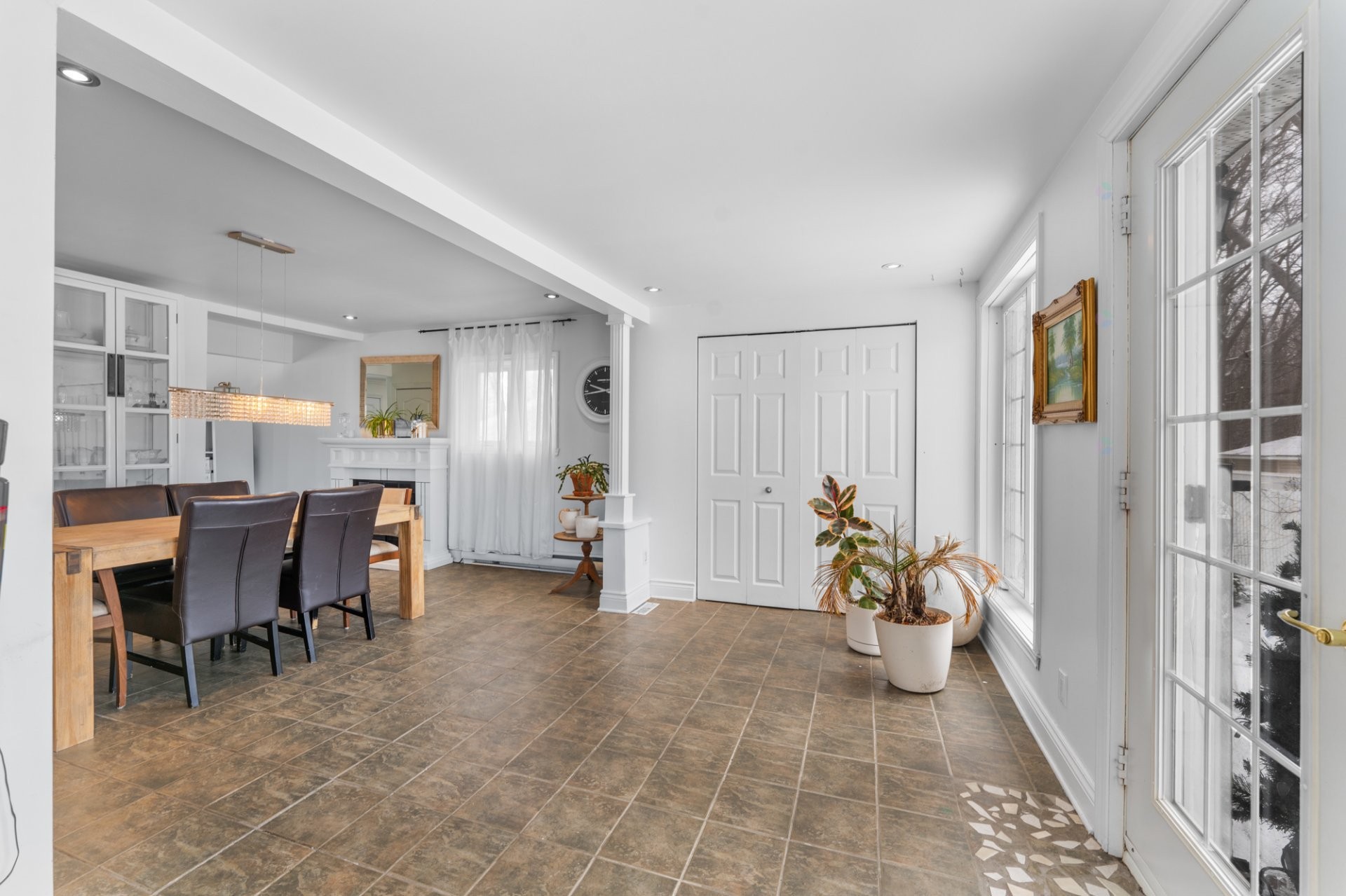 









20


Rue Létourneau

,
Laval (Sainte-Rose),




QC
H7L2E1

