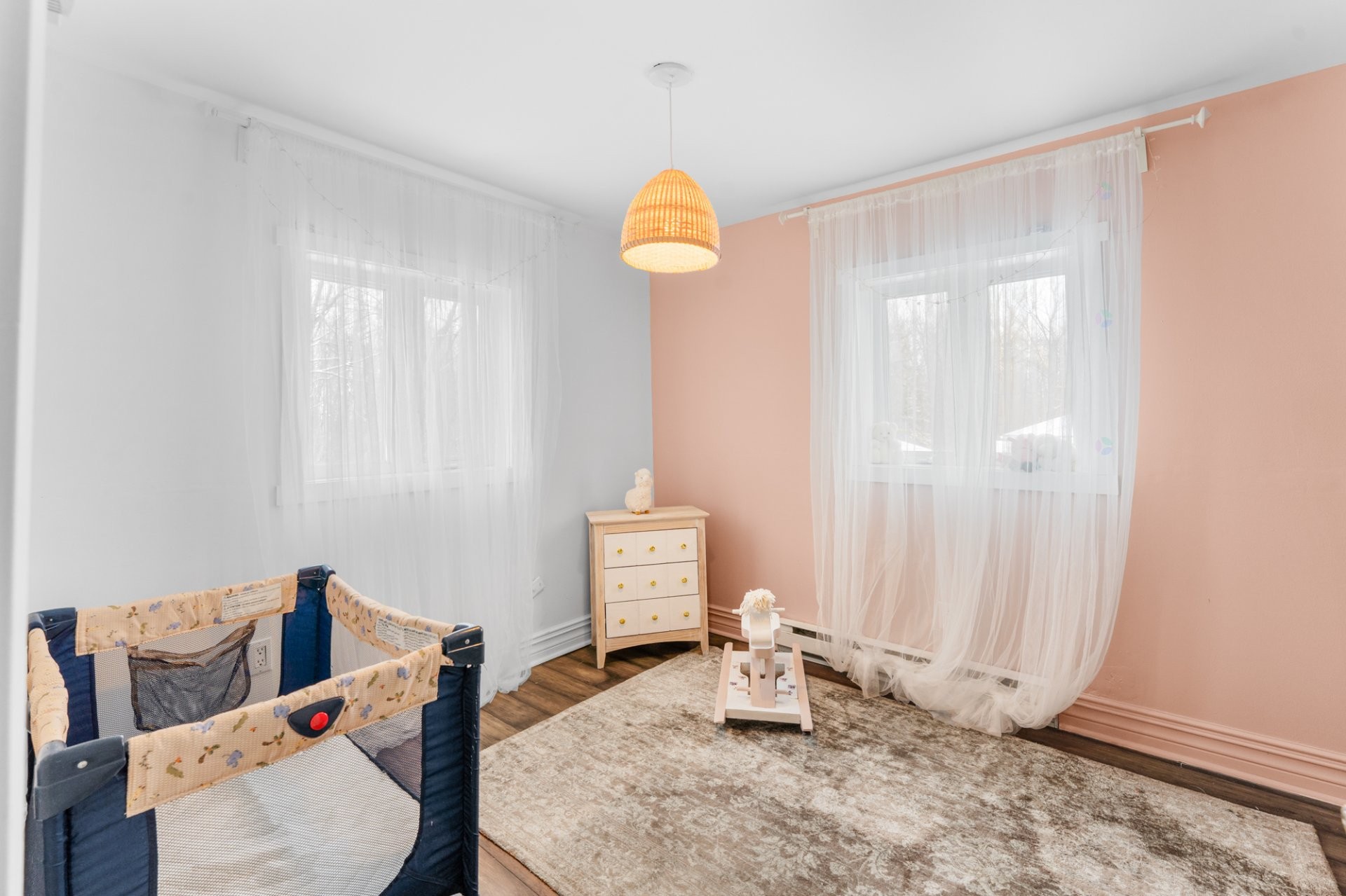 









20


Rue Létourneau

,
Laval (Sainte-Rose),




QC
H7L2E1

