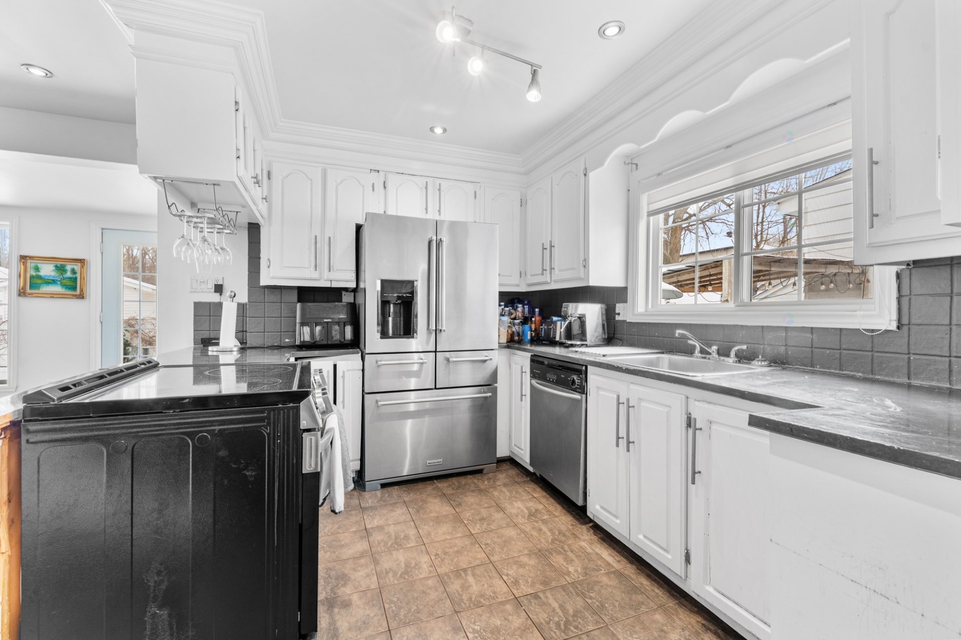 









20


Rue Létourneau

,
Laval (Sainte-Rose),




QC
H7L2E1

