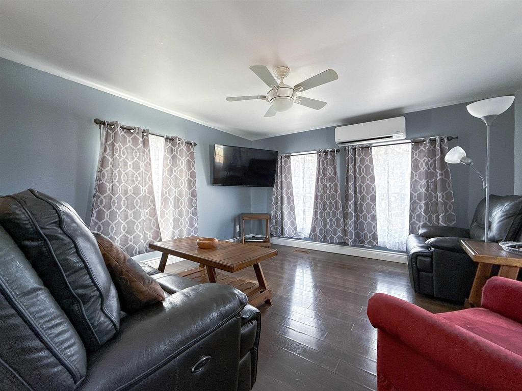 












27 Linkletter Estates

,
Summerside,




PE
C1N 4B2

