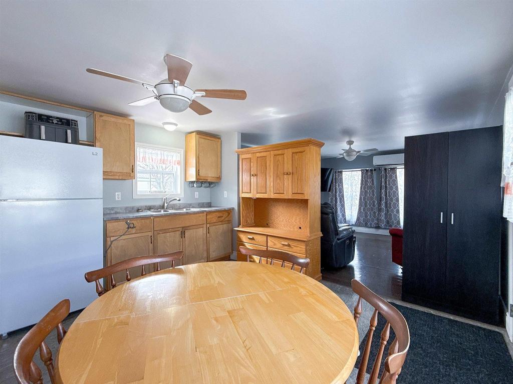 












27 Linkletter Estates

,
Summerside,




PE
C1N 4B2

