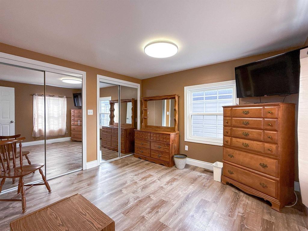 












27 Linkletter Estates

,
Summerside,




PE
C1N 4B2

