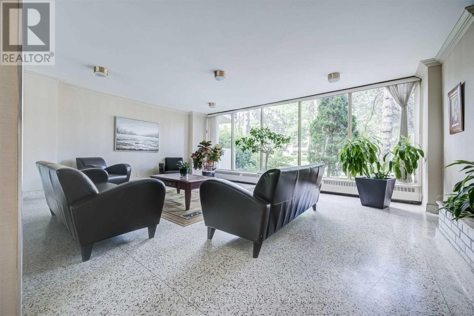 












106 - 100 COE HILL DRIVE

,
Toronto,




Ontario
M6S3E1

