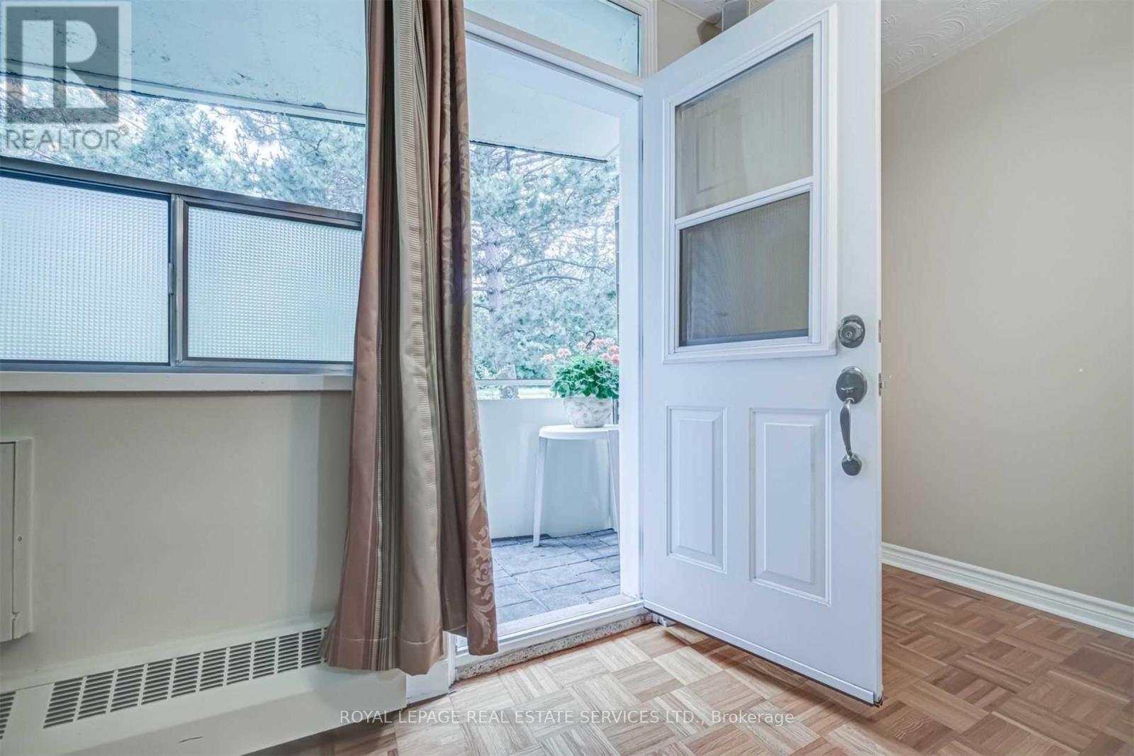 












106 - 100 COE HILL DRIVE

,
Toronto,




Ontario
M6S3E1

