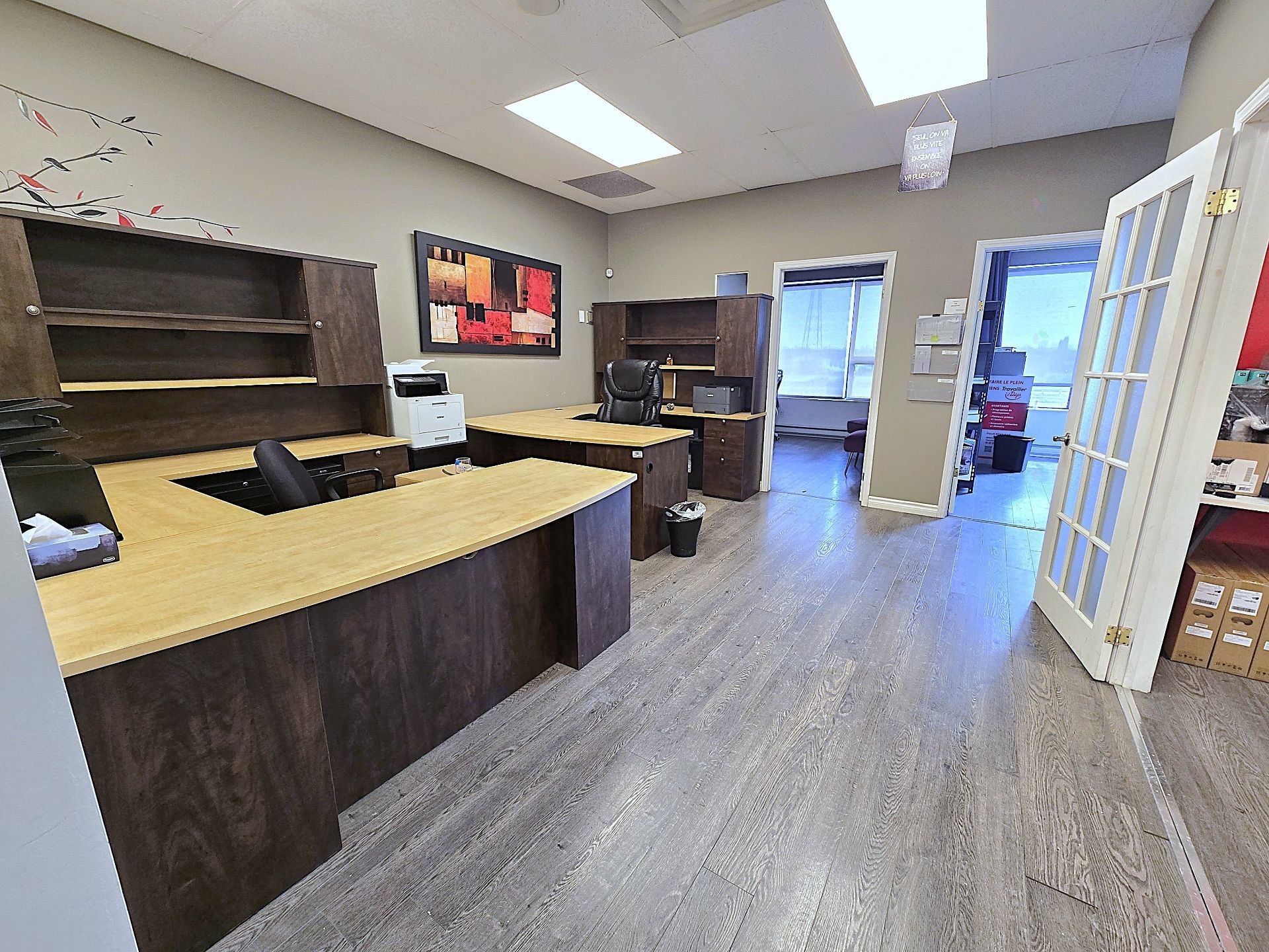 









1527


Desserte Nord Laval (A-440) O.

, 230,
Laval (Chomedey),




QC
H7L3W3

