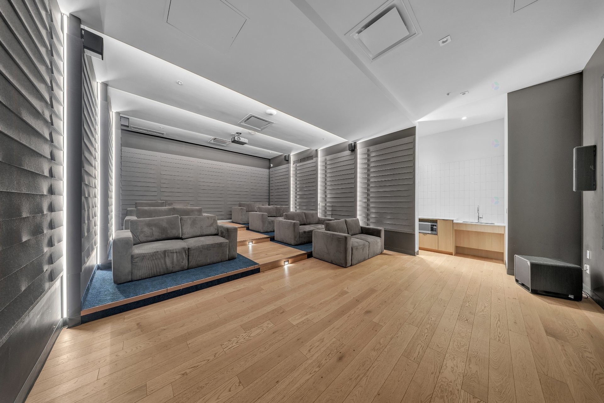 









1245


Rue De Bleury

, 5106,
Montréal (Ville-Marie),




QC
H3B0C2

