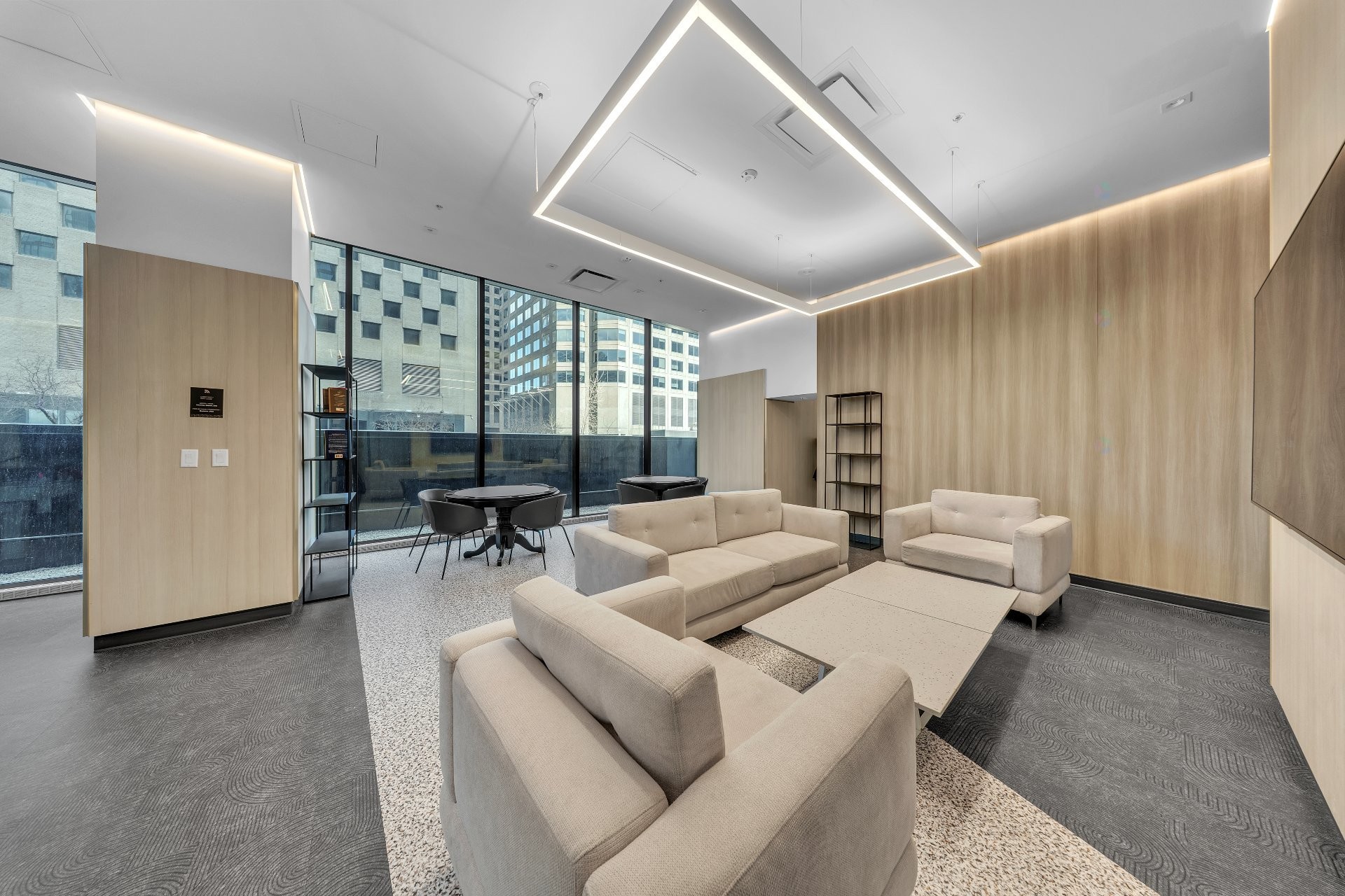 









1245


Rue De Bleury

, 5106,
Montréal (Ville-Marie),




QC
H3B0C2

