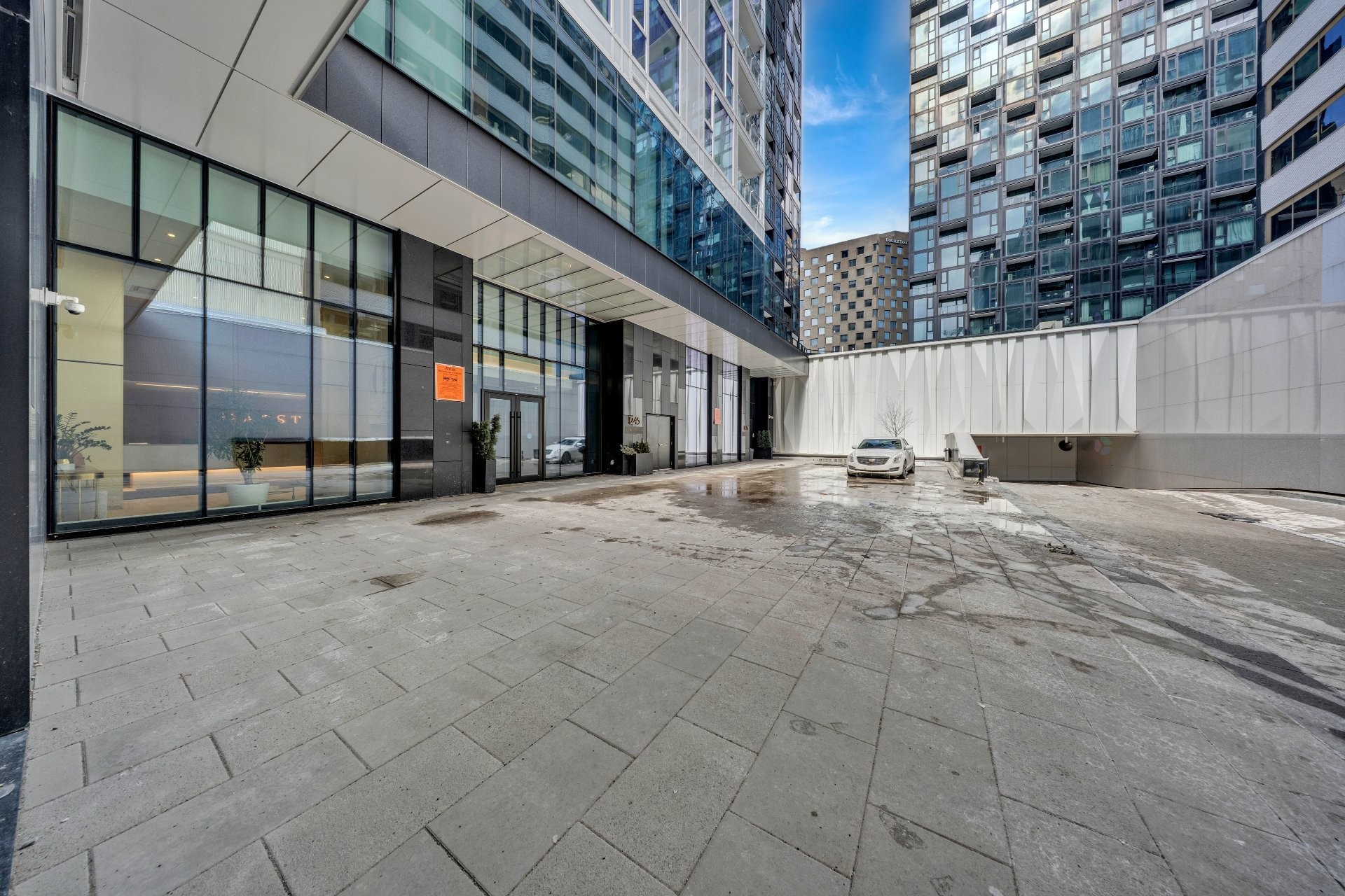 









1245


Rue De Bleury

, 5106,
Montréal (Ville-Marie),




QC
H3B0C2

