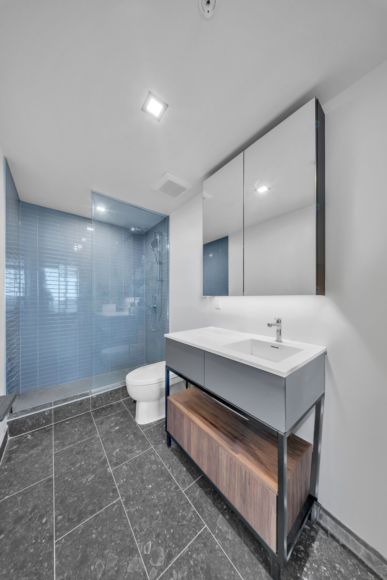 









1245


Rue De Bleury

, 5106,
Montréal (Ville-Marie),




QC
H3B0C2

