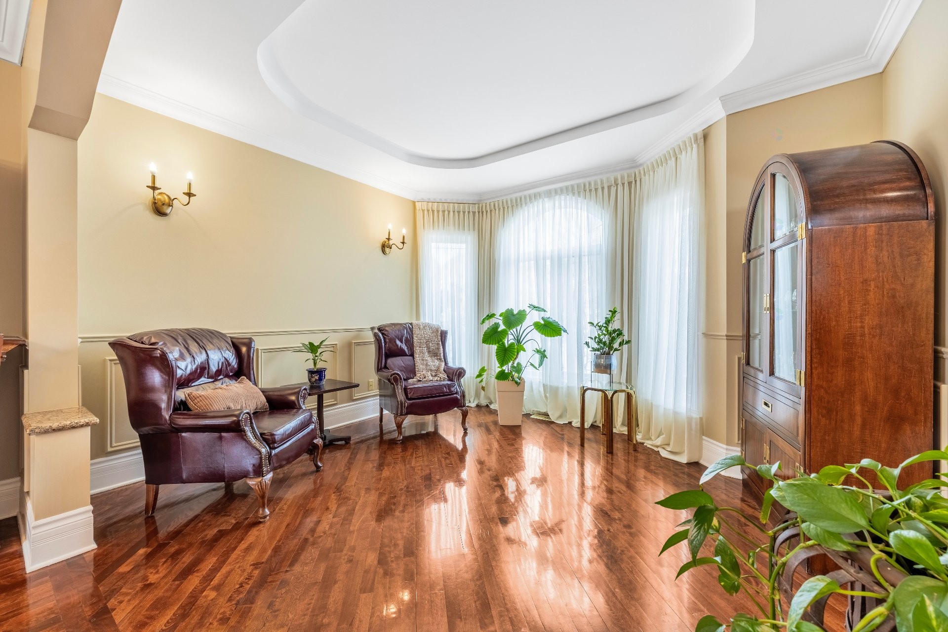 









3402


Av. des Ambassadeurs

,
Laval (Duvernay),




QC
H7E5M3


