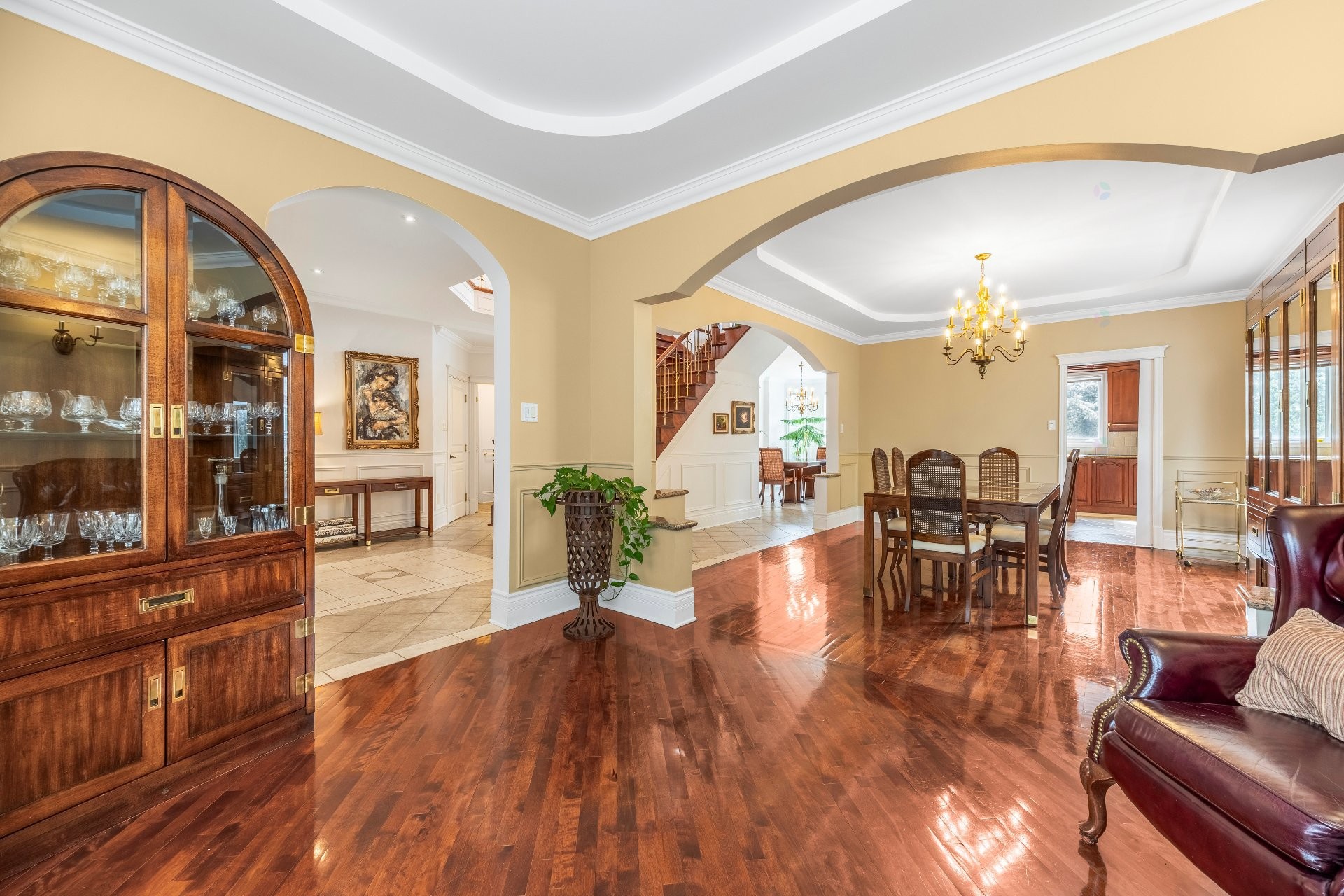 









3402


Av. des Ambassadeurs

,
Laval (Duvernay),




QC
H7E5M3

