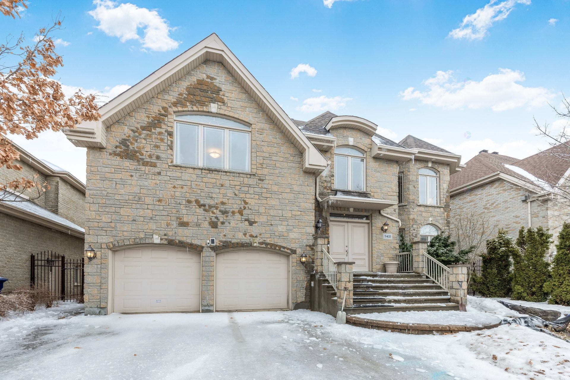 









3402


Av. des Ambassadeurs

,
Laval (Duvernay),




QC
H7E5M3

