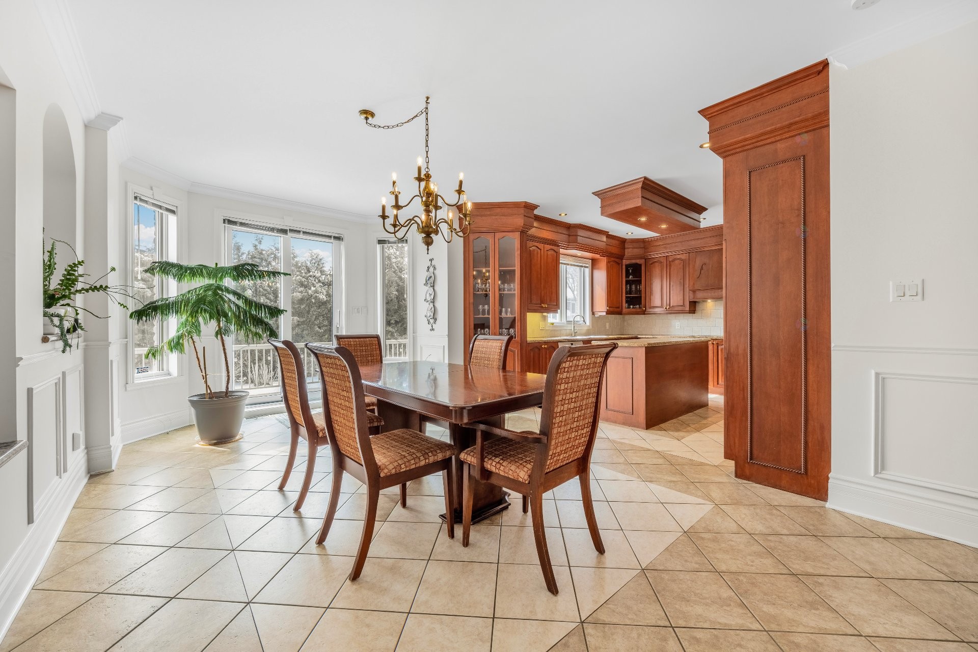









3402


Av. des Ambassadeurs

,
Laval (Duvernay),




QC
H7E5M3

