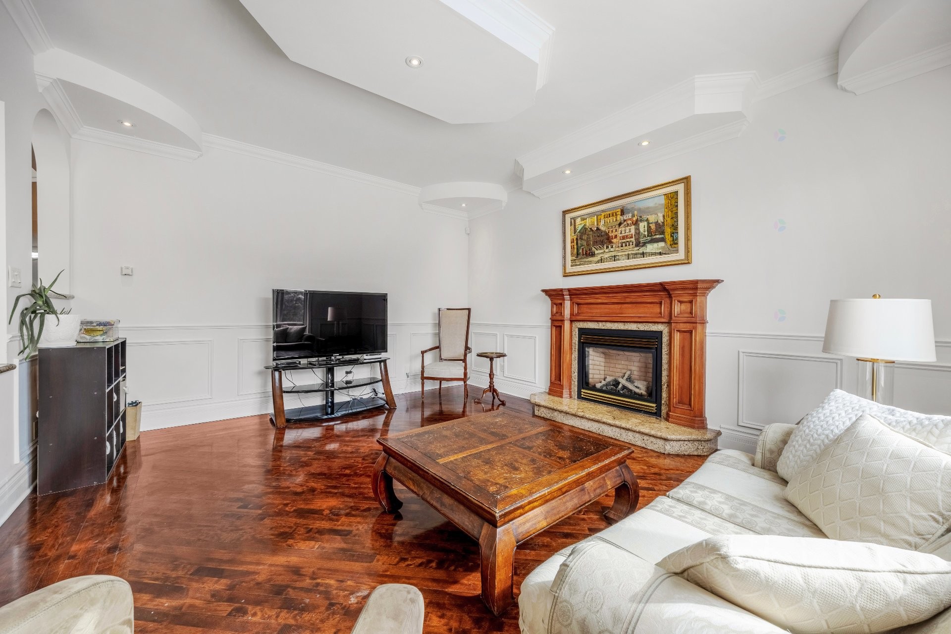 









3402


Av. des Ambassadeurs

,
Laval (Duvernay),




QC
H7E5M3

