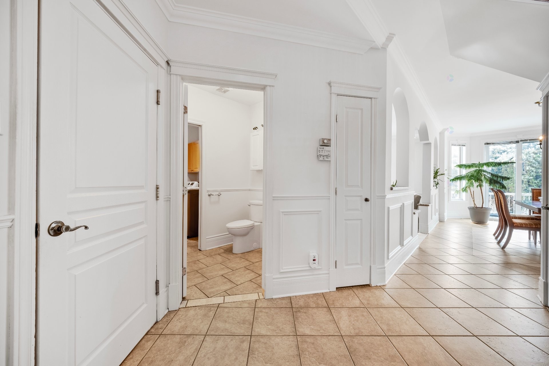 









3402


Av. des Ambassadeurs

,
Laval (Duvernay),




QC
H7E5M3

