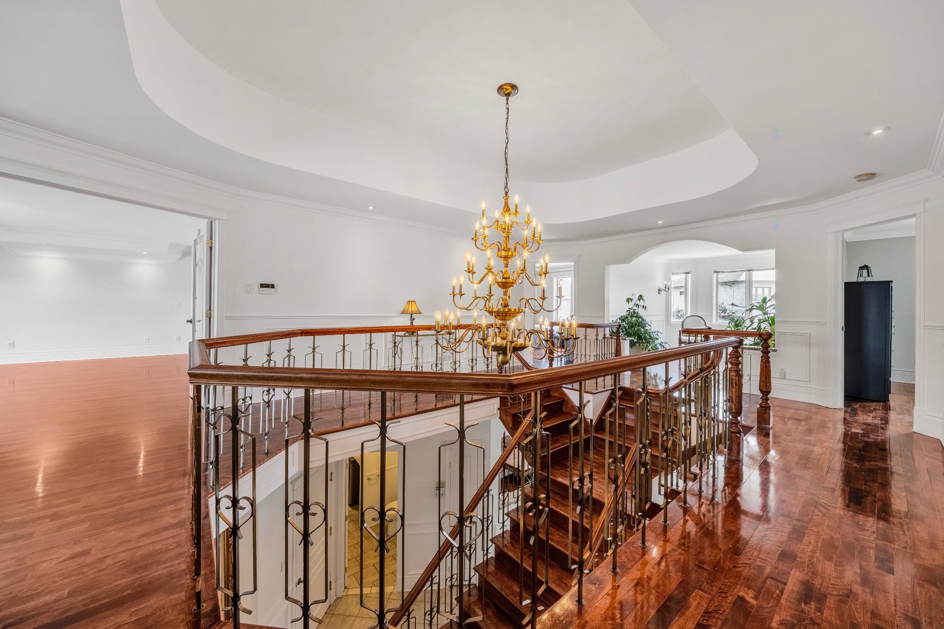 









3402


Av. des Ambassadeurs

,
Laval (Duvernay),




QC
H7E5M3

