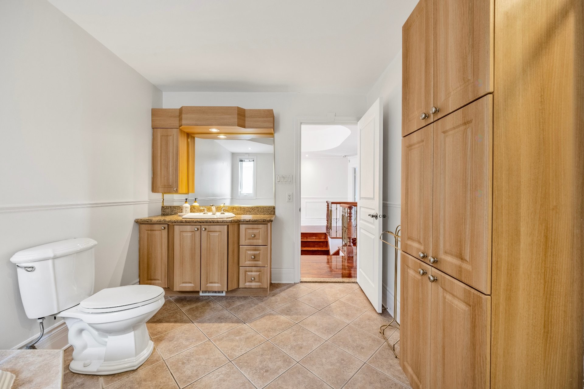 









3402


Av. des Ambassadeurs

,
Laval (Duvernay),




QC
H7E5M3

