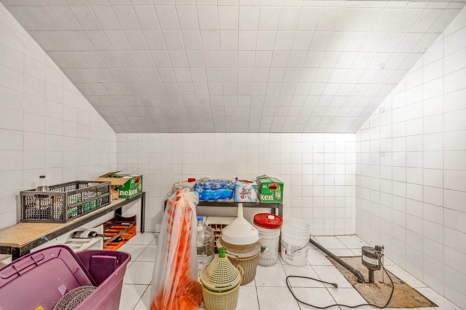 









3402


Av. des Ambassadeurs

,
Laval (Duvernay),




QC
H7E5M3

