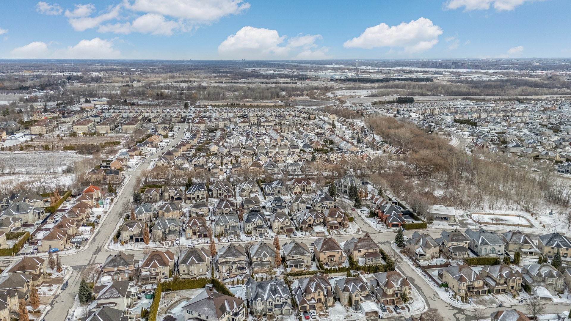 









3402


Av. des Ambassadeurs

,
Laval (Duvernay),




QC
H7E5M3

