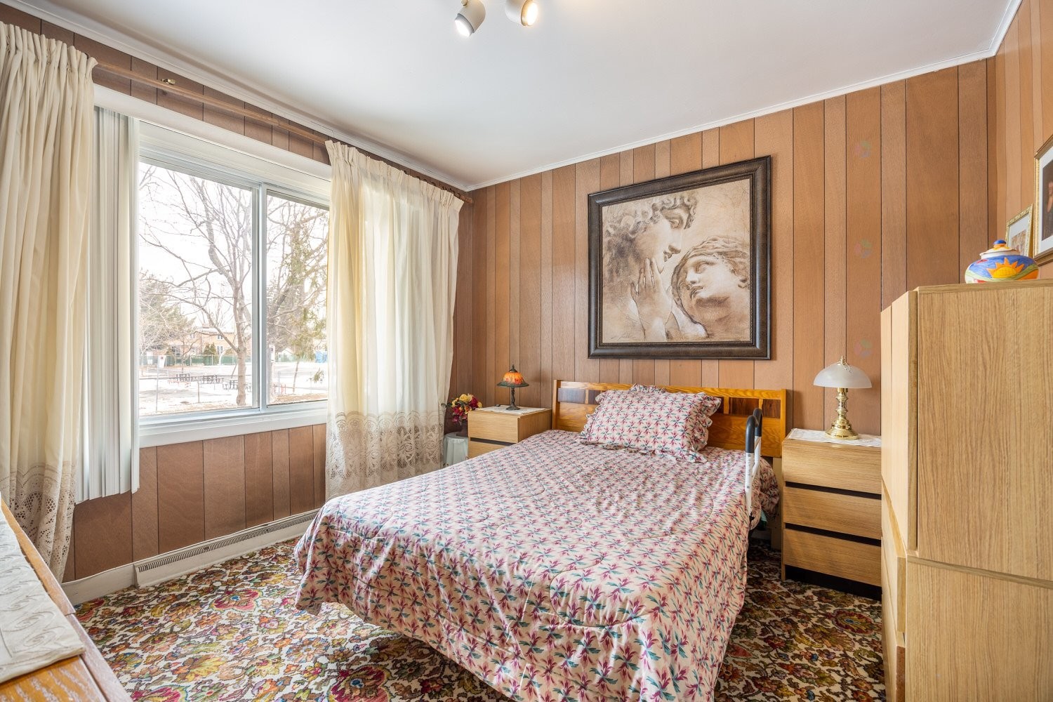 









3350


Rue Limoges

,
Montréal (Saint-Laurent),




QC
H4K1Y1

