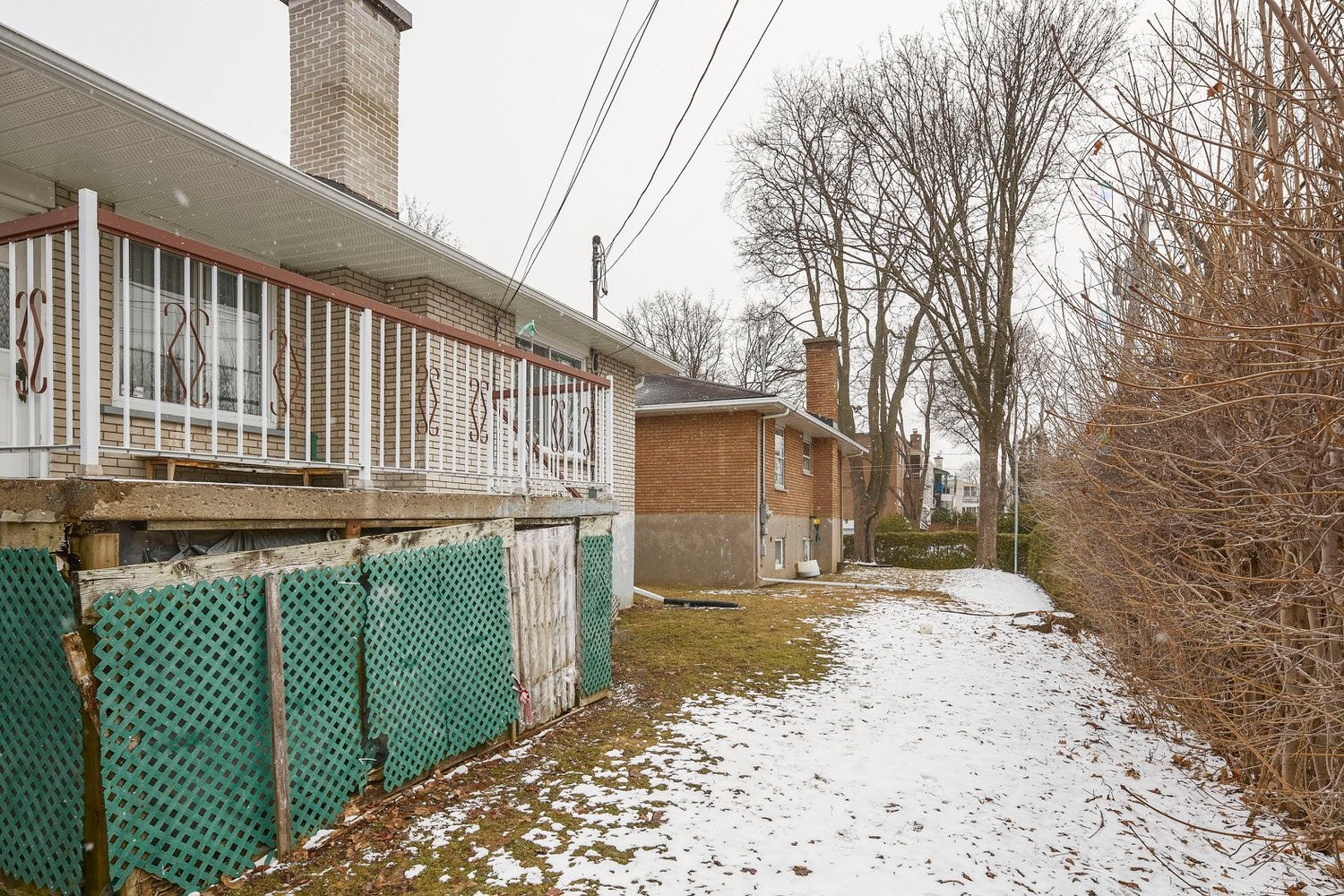 









3350


Rue Limoges

,
Montréal (Saint-Laurent),




QC
H4K1Y1

