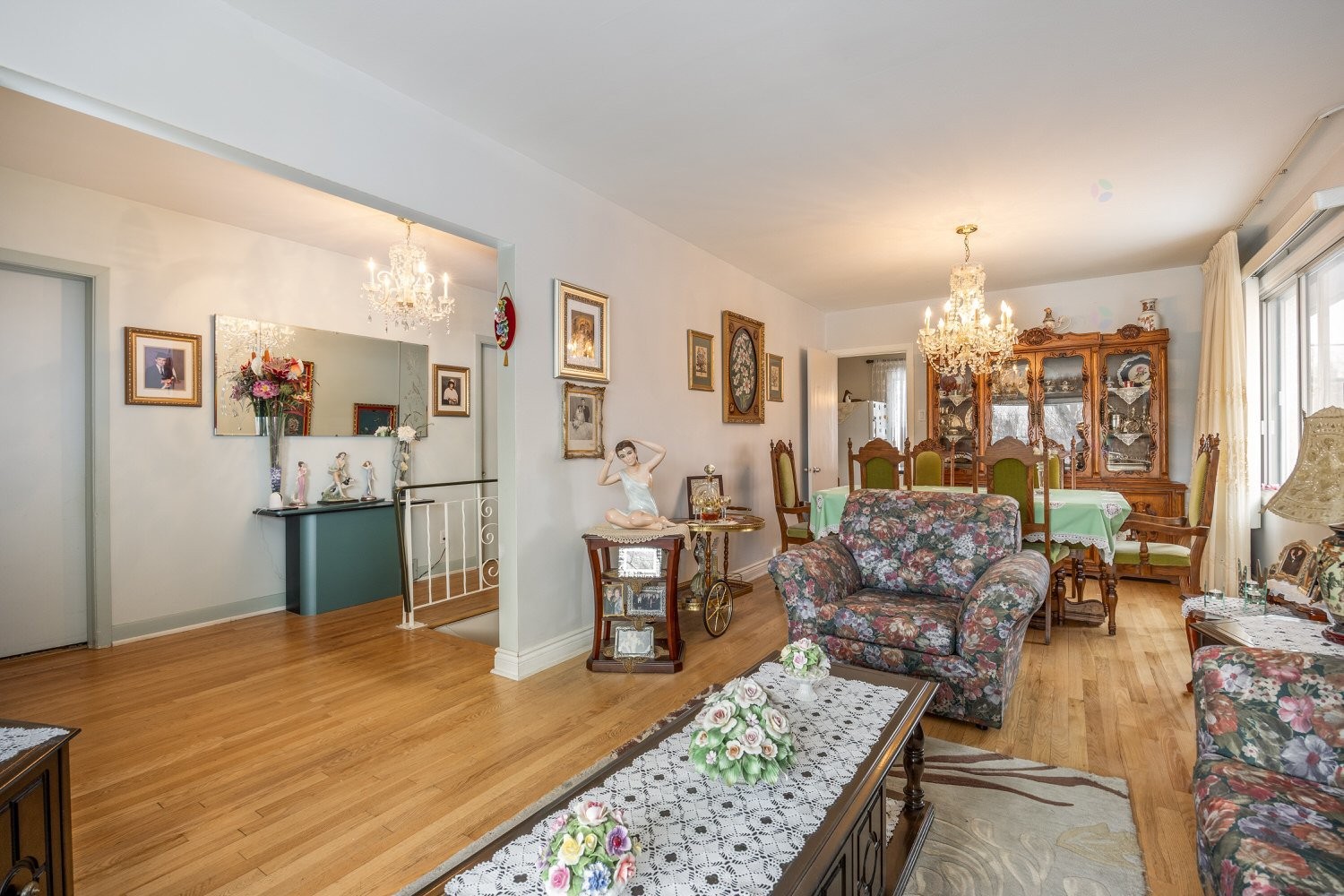 









3350


Rue Limoges

,
Montréal (Saint-Laurent),




QC
H4K1Y1

