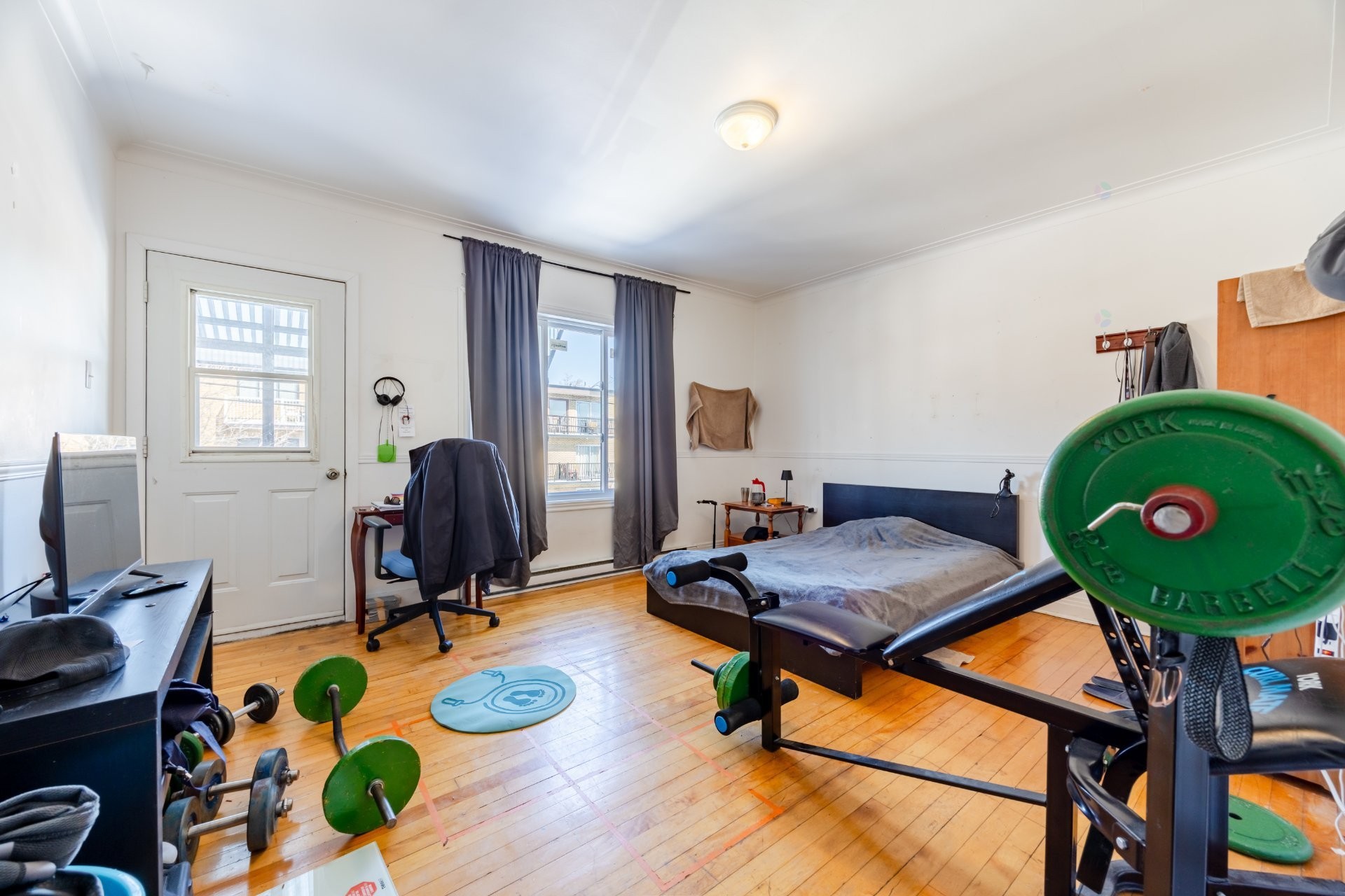 









6526

 - 6528


30e Avenue

,
Montréal (Rosemont/La Petite-Patrie),




QC
H1T3G6

