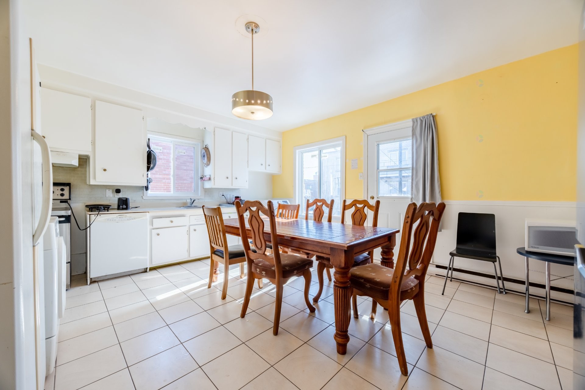 









6526

 - 6528


30e Avenue

,
Montréal (Rosemont/La Petite-Patrie),




QC
H1T3G6

