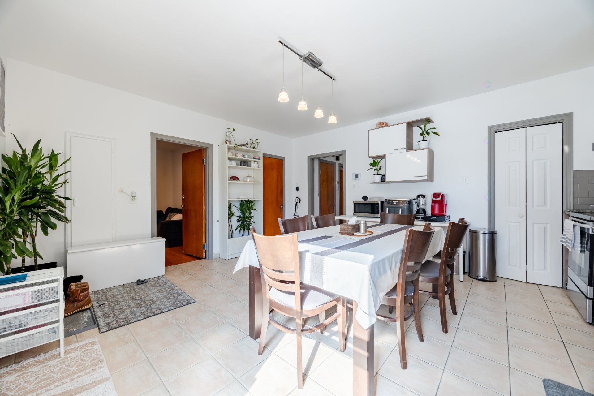 









6526

 - 6528


30e Avenue

,
Montréal (Rosemont/La Petite-Patrie),




QC
H1T3G6

