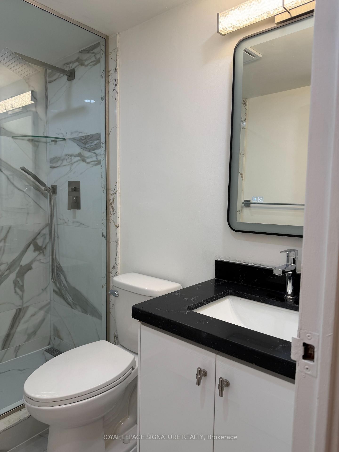 









270


Palmdale

Drive, 1503,
Toronto,




ON
M1T 3N8

