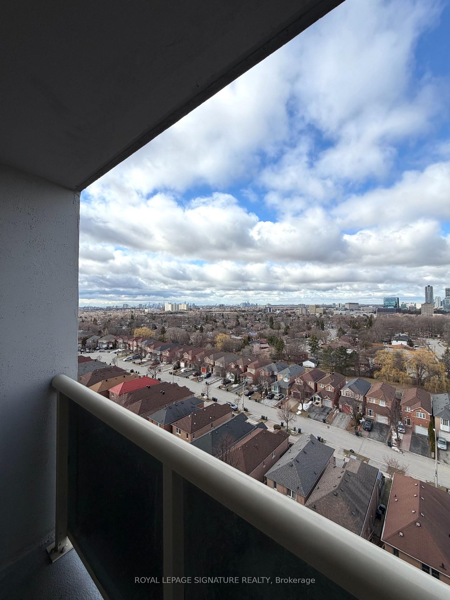 









270


Palmdale

Drive, 1503,
Toronto,




ON
M1T 3N8

