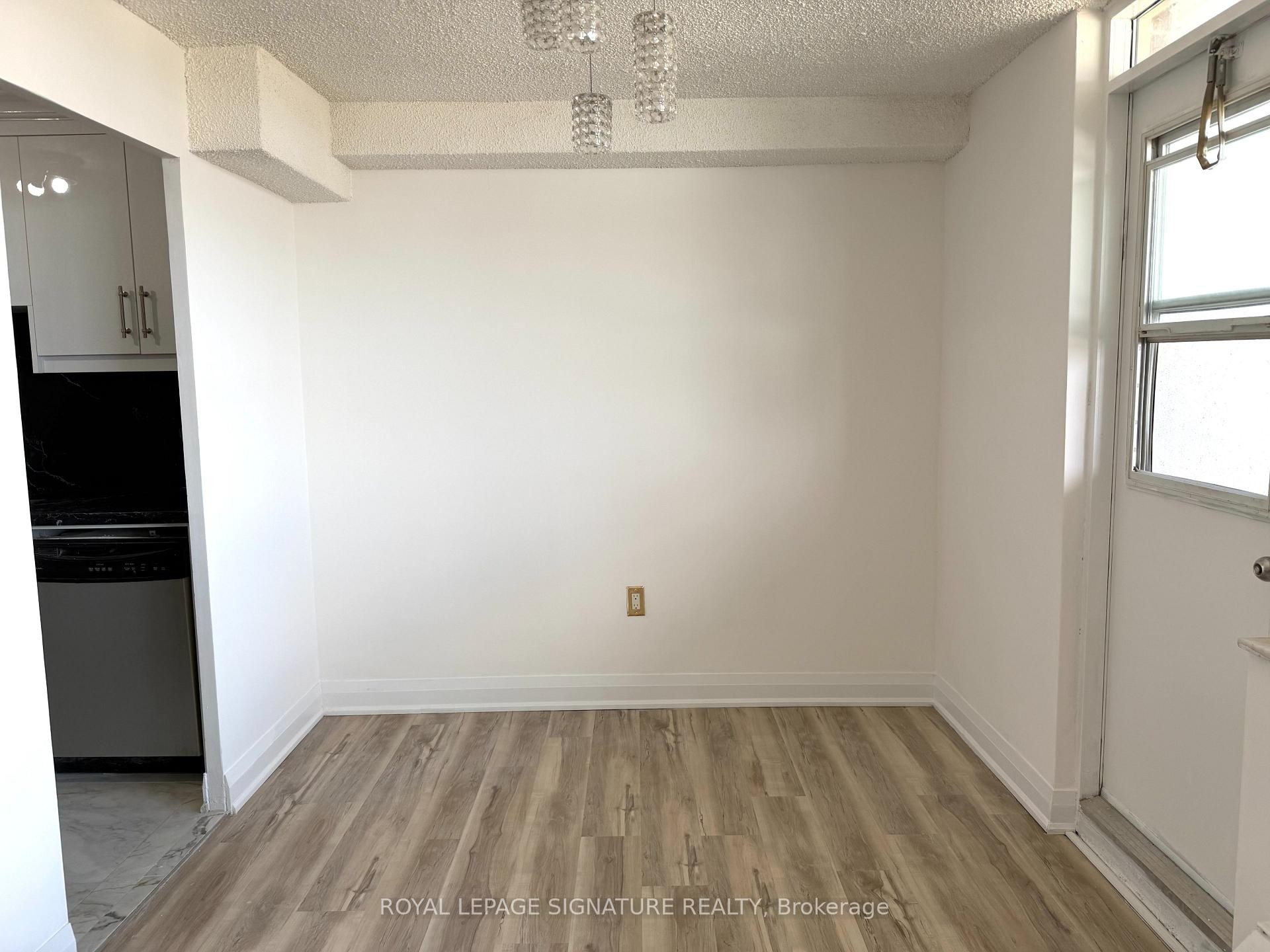 









270


Palmdale

Drive, 1503,
Toronto,




ON
M1T 3N8

