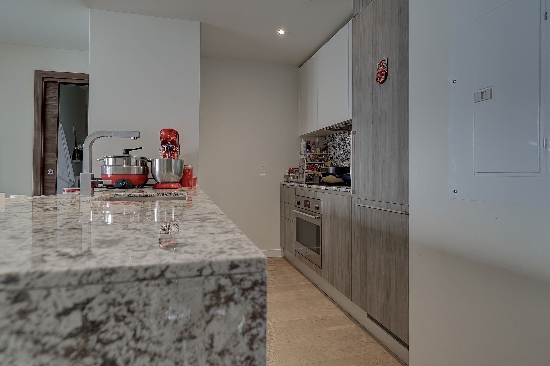 









1450


Boul. René-Lévesque O.

, 2310,
Montréal (Ville-Marie),




QC
H3G0E1

