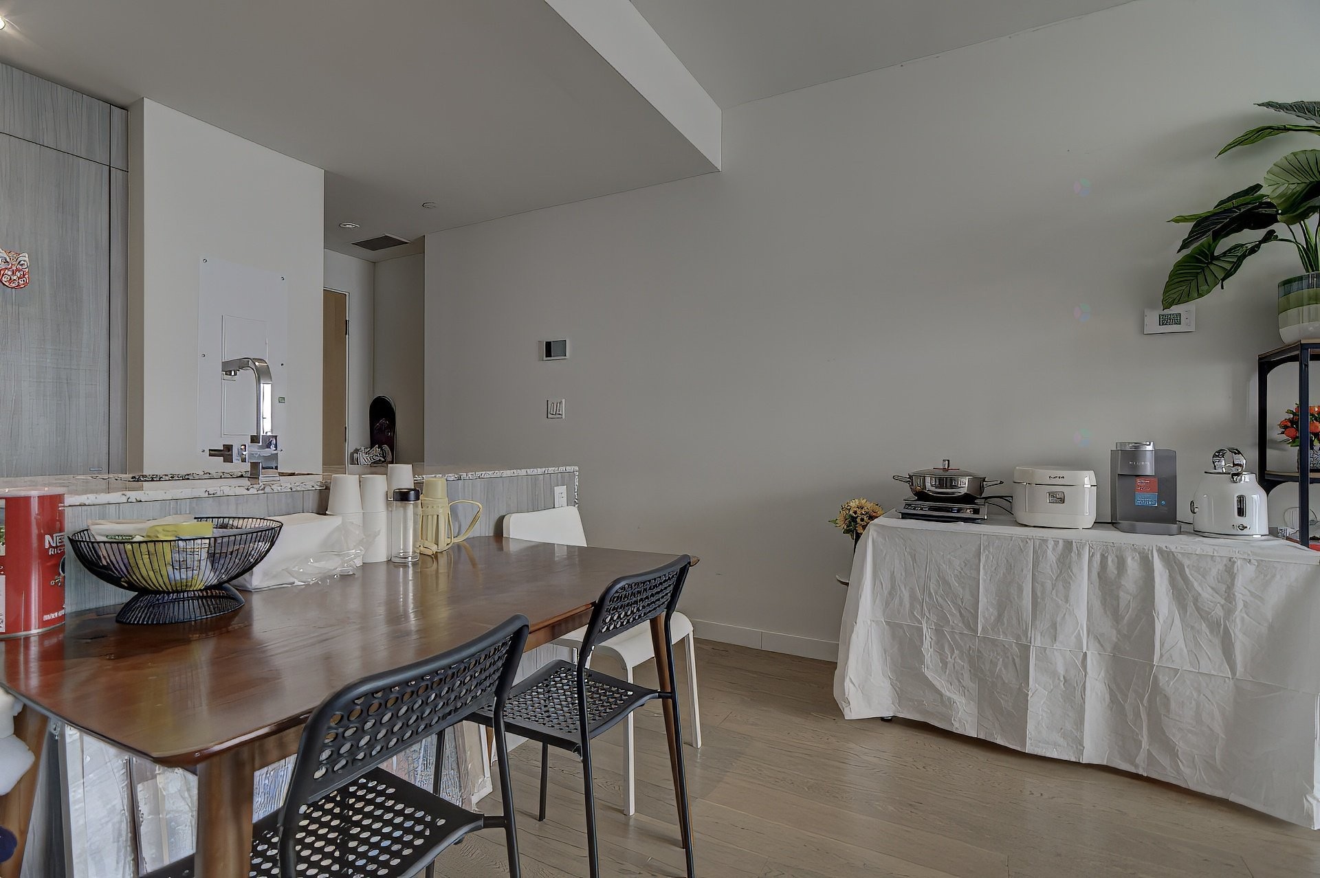 









1450


Boul. René-Lévesque O.

, 2310,
Montréal (Ville-Marie),




QC
H3G0E1

