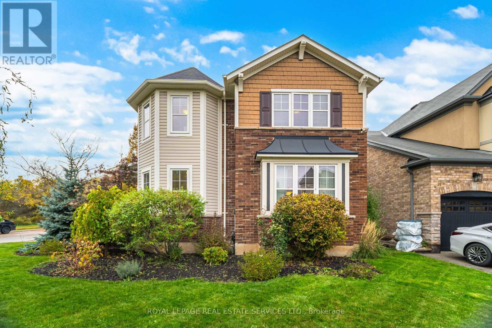 












444 COOMBS COURT

,
Milton,




Ontario
L9T7N5

