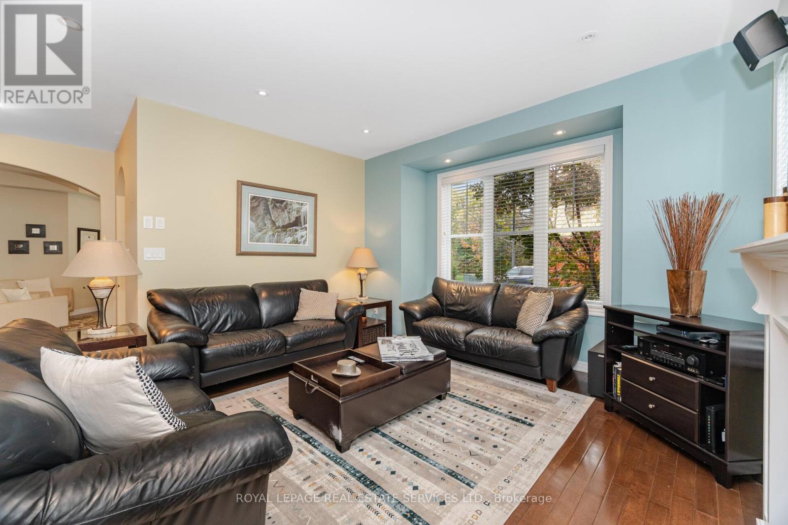 












444 COOMBS COURT

,
Milton,




Ontario
L9T7N5

