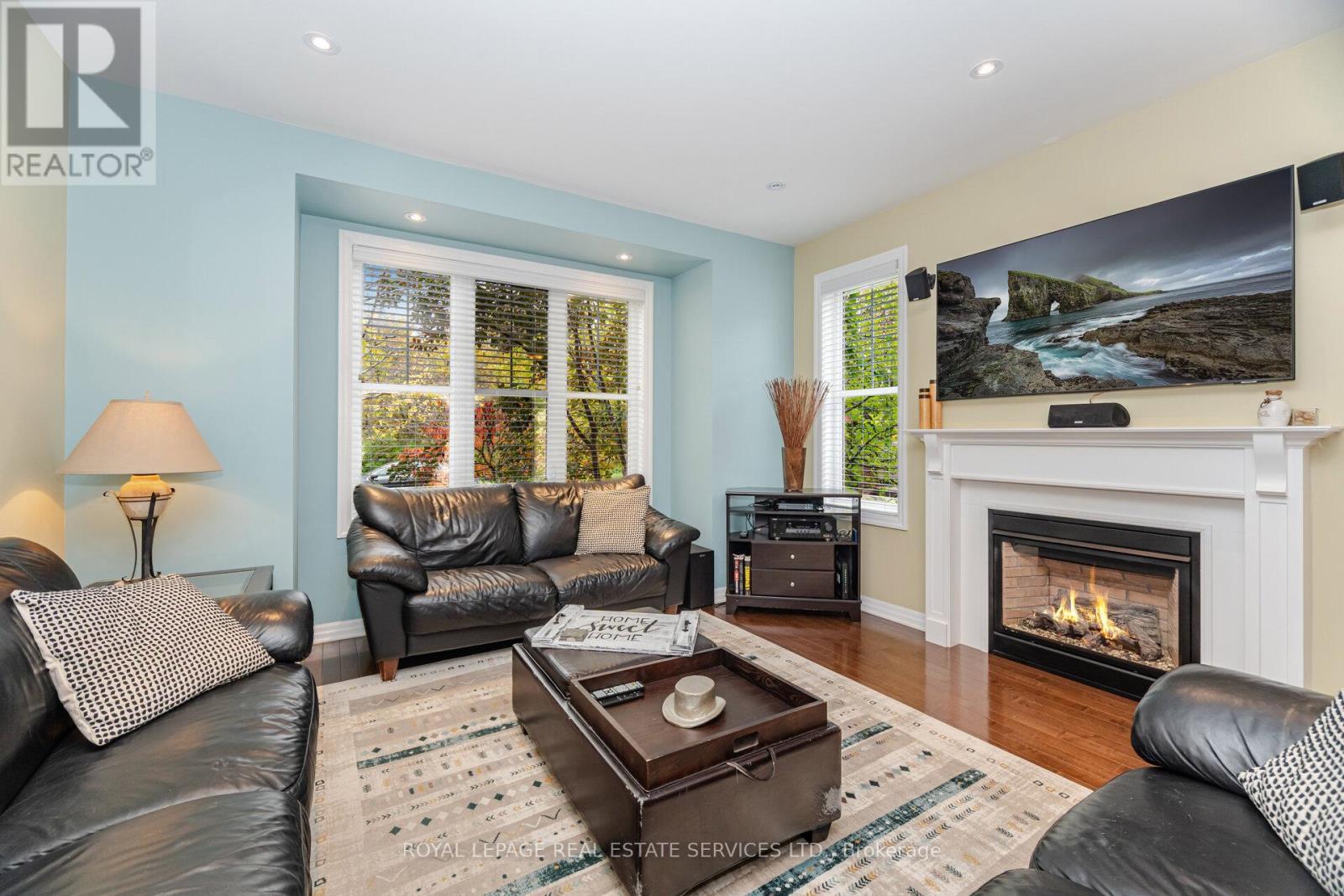 












444 COOMBS COURT

,
Milton,




Ontario
L9T7N5

