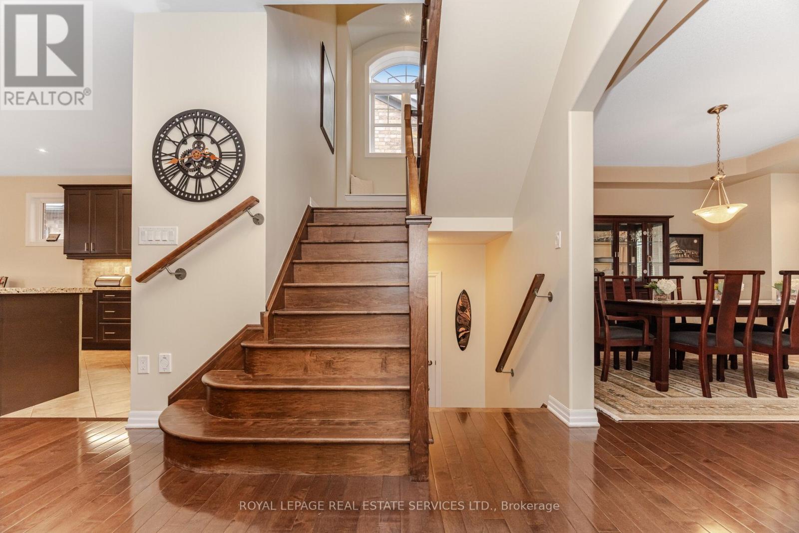 












444 COOMBS COURT

,
Milton,




Ontario
L9T7N5

