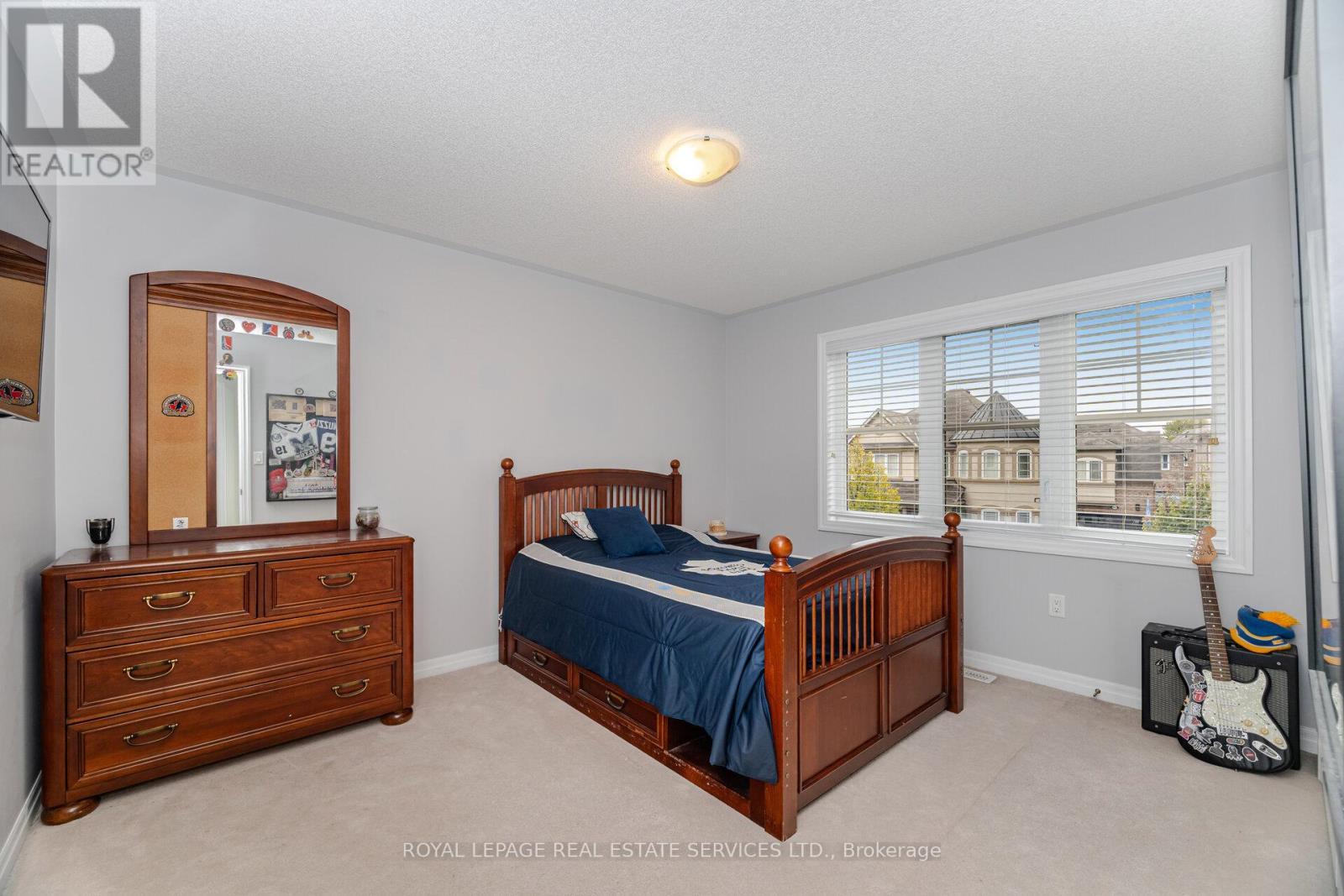 












444 COOMBS COURT

,
Milton,




Ontario
L9T7N5

