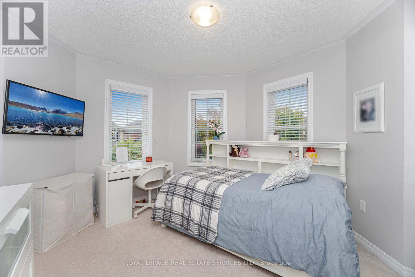 












444 COOMBS COURT

,
Milton,




Ontario
L9T7N5

