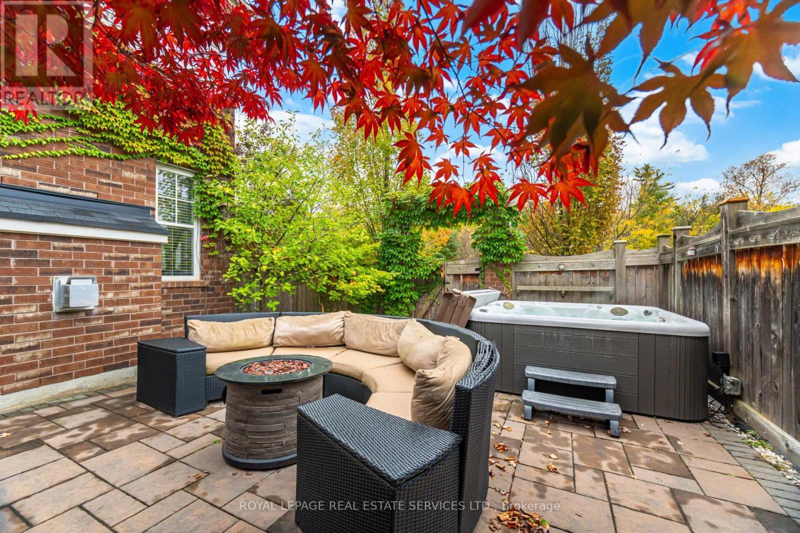 












444 COOMBS COURT

,
Milton,




Ontario
L9T7N5

