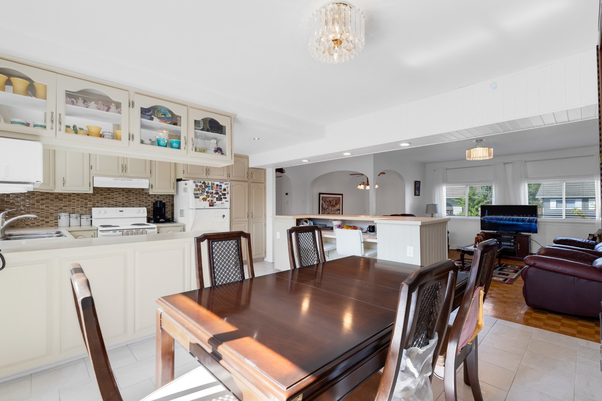 









46


Rue Cumberland

,
Dollard-des-Ormeaux,




QC
H9B1V1

