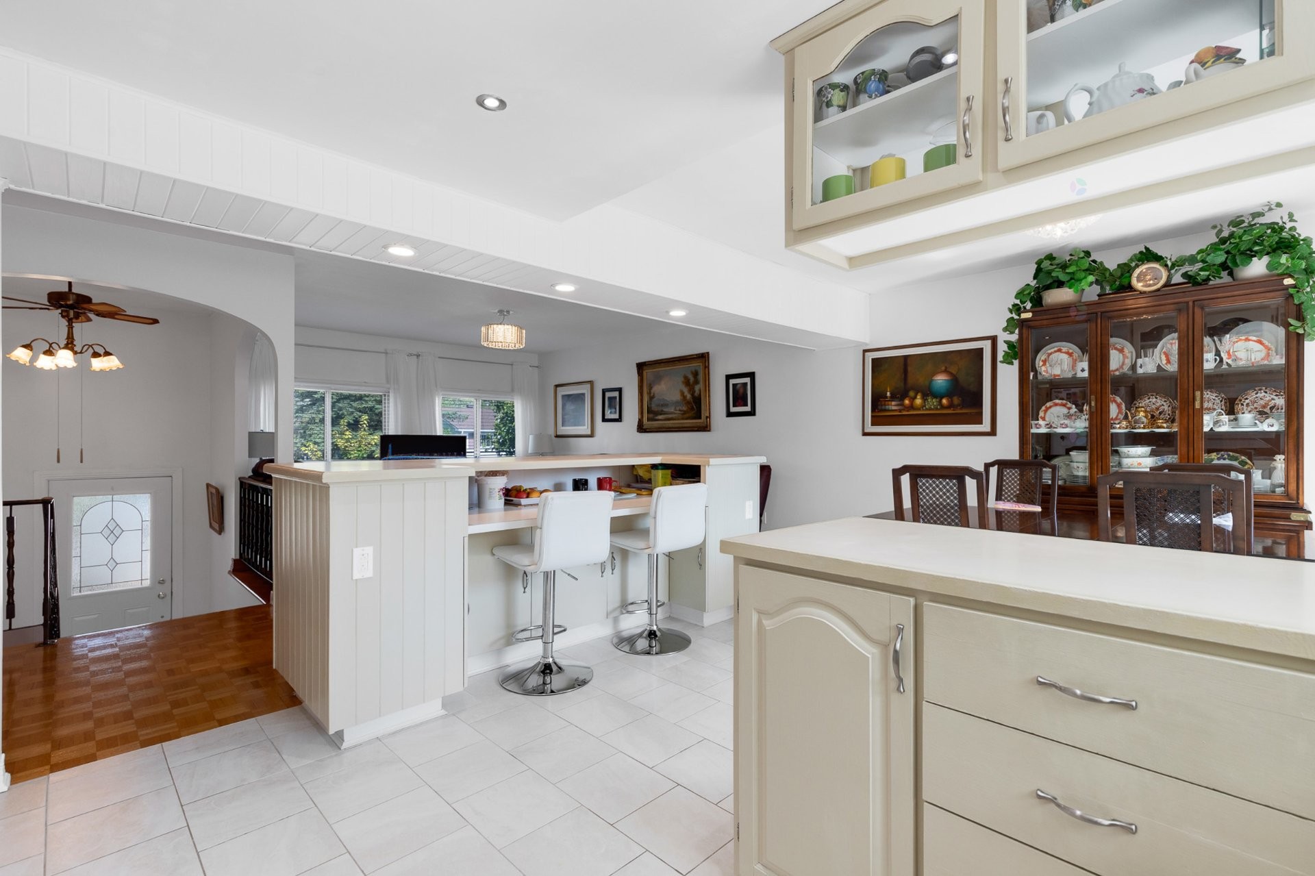 









46


Rue Cumberland

,
Dollard-des-Ormeaux,




QC
H9B1V1

