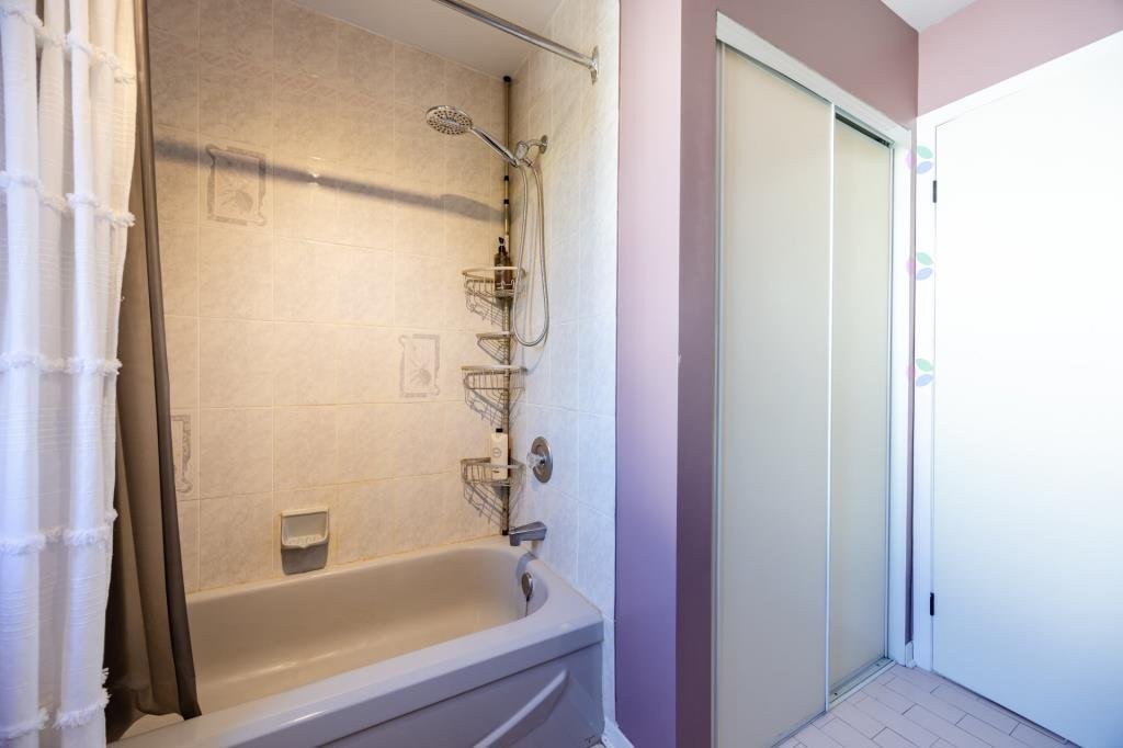 









1


Crois. Raspberry

,
Beaconsfield,




QC
H9W6C9

