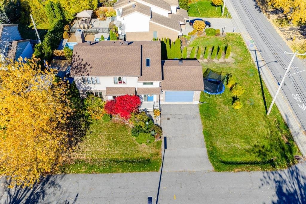 









1


Crois. Raspberry

,
Beaconsfield,




QC
H9W6C9

