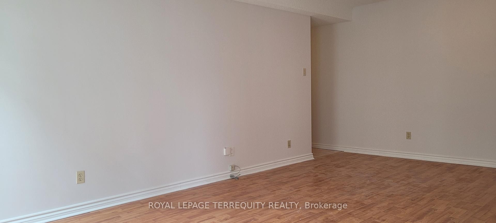 









55


Centre

Avenue, 2101,
Toronto,




ON
M5G 2H5

