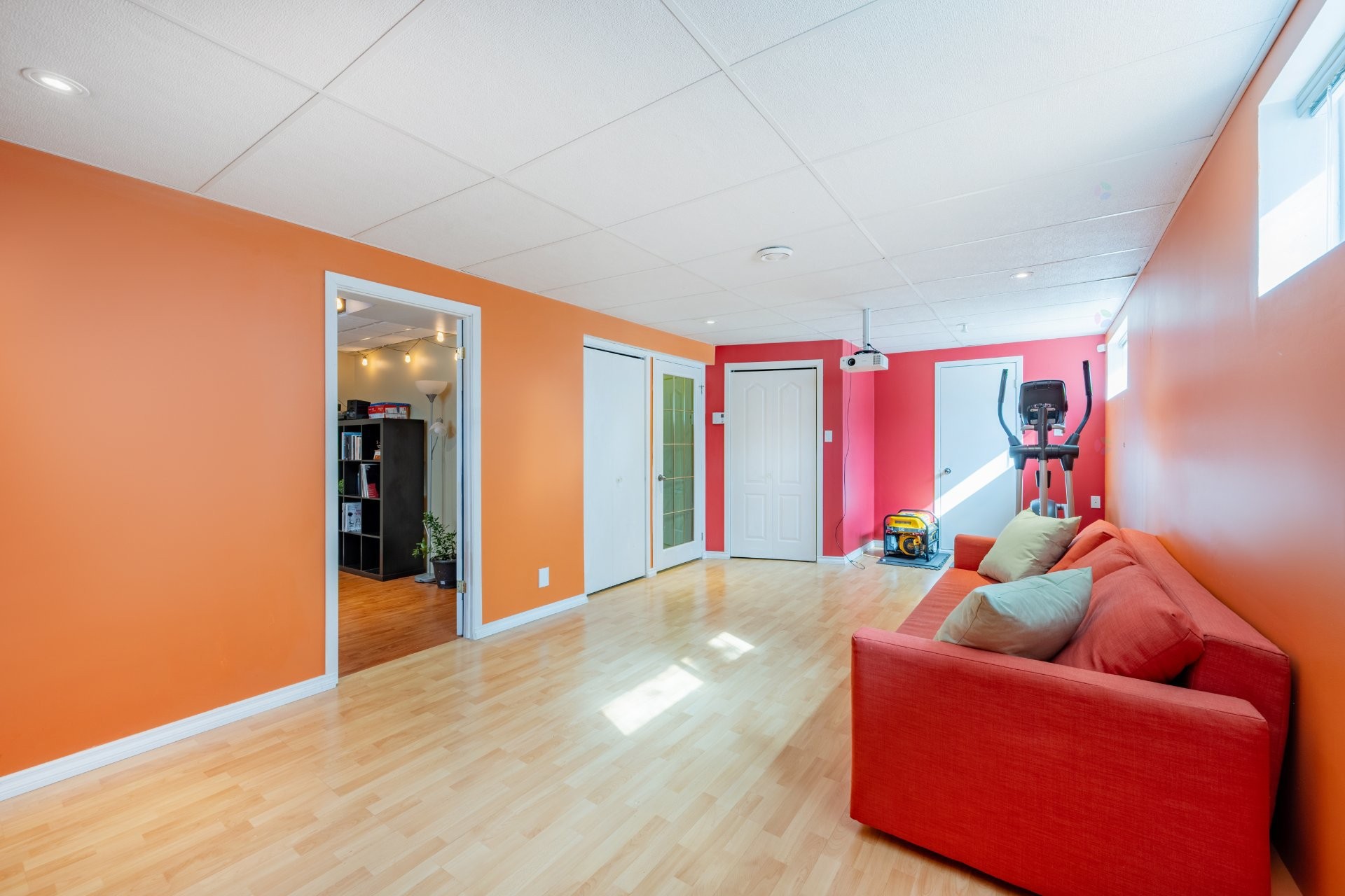 









95


Rue Perron

,
La Prairie,




QC
J5R5Z5

